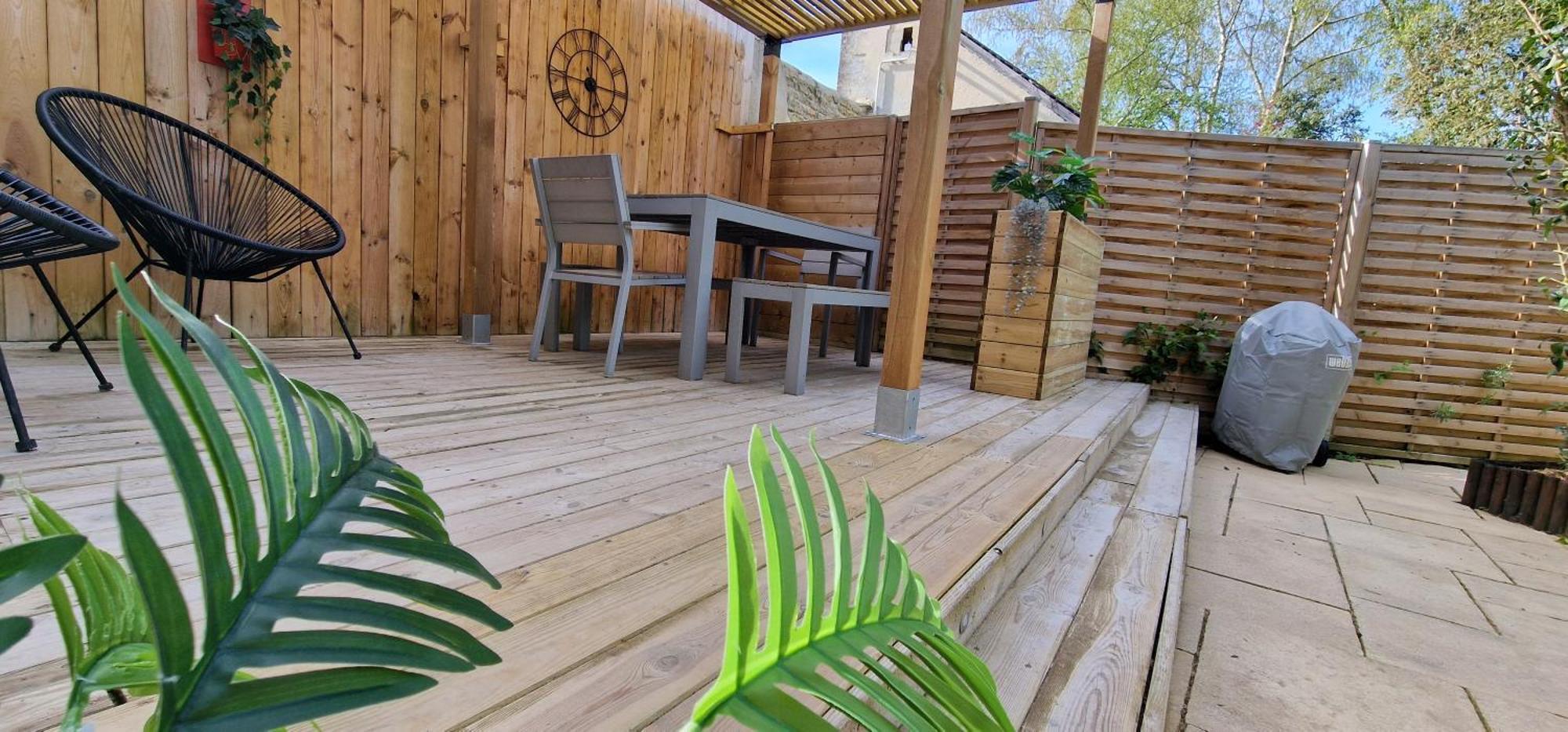 Gite 4 Personnes Avec Piscine Et Bain Nordique Proche Des Plages Du Debarquement Le Manoir  Exterior photo