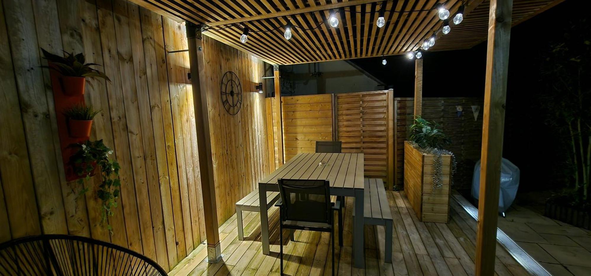 Gite 4 Personnes Avec Piscine Et Bain Nordique Proche Des Plages Du Debarquement Le Manoir  Exterior photo